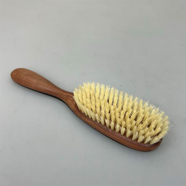 Abbeyhorn Hair brush pear wood/horn