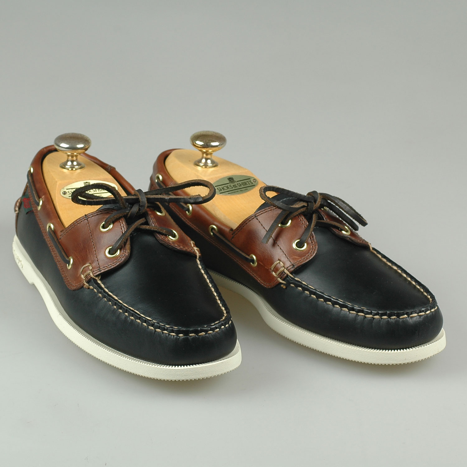 Shop . Bass Classic boat shoe online at Shoes & Shirts