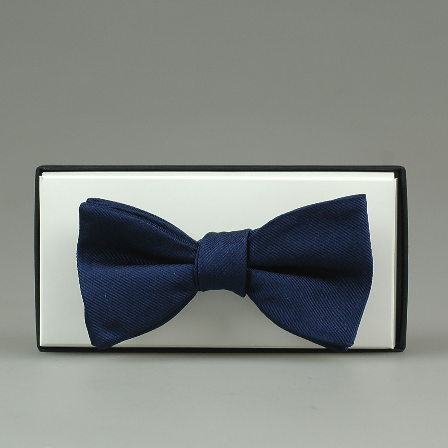 shoes bow tie